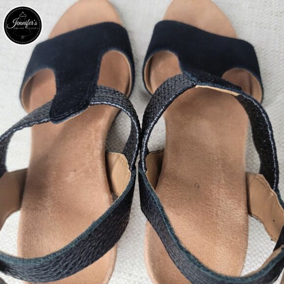 Vionic Women's Black Suede Wedge Sandals Size 7 - Picture 10 of 16